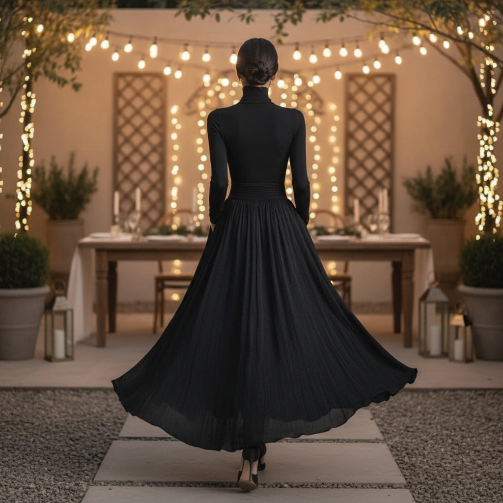 Plissiertes Maxikleid mit Rollkragen