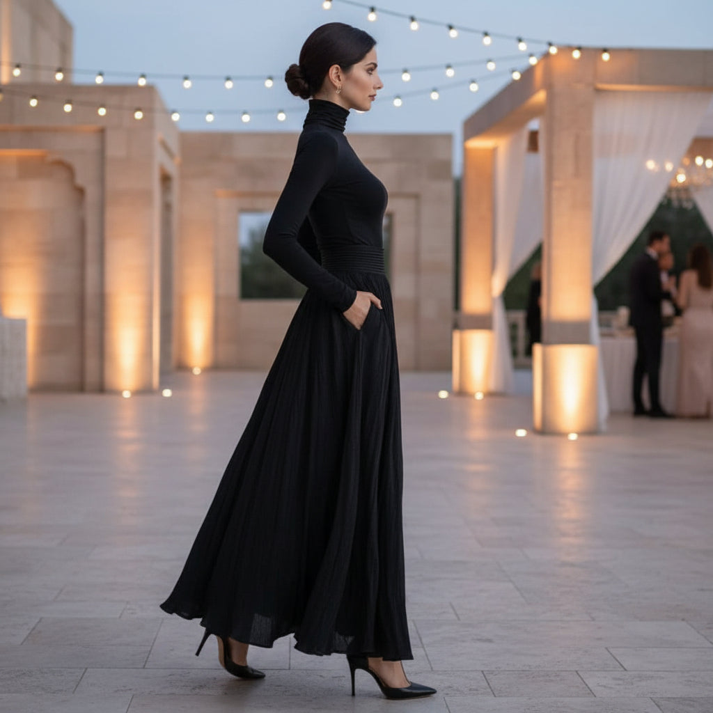 Plissiertes Maxikleid mit Rollkragen