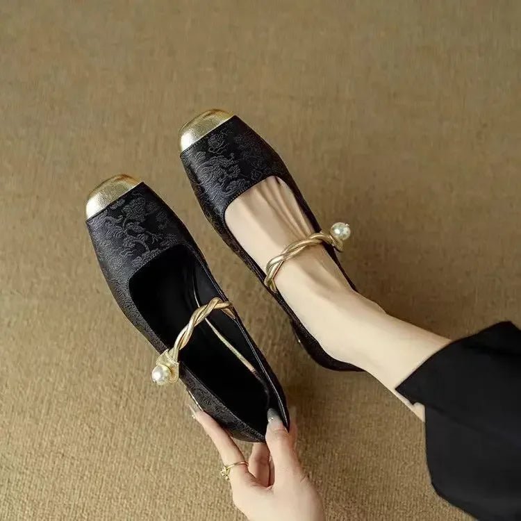 Elegant Pearl Strap Vintage Shoes