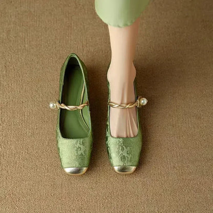 Elegant Pearl Strap Vintage Shoes