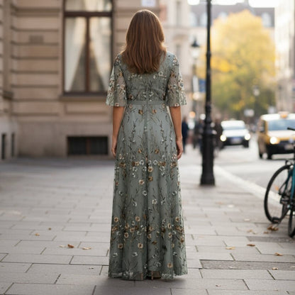 Maxikleid mit Blumenmuster