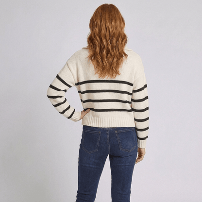 Nova | Suéter de mujer a rayas con media cremallera y cuello alto