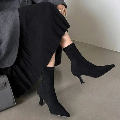 Spitz zulaufende Stiletto-Ankle-Boots