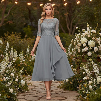 Midi-Kleid mit ausgestelltem Rock und hoher Taillenlinie